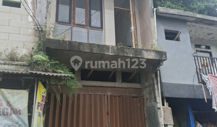 3-Storey Shop House with Pharmacy Permit in Cijeruk
