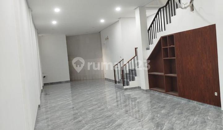 For Rent Soon: 3-Story Shop House (Ruko) Arjuna, Land Area 72 / Building Area 300, Inside a Complex, Near BCA, Mandiri & Ukrida Hospital, Prime Business Location, Ready to Occupy 2