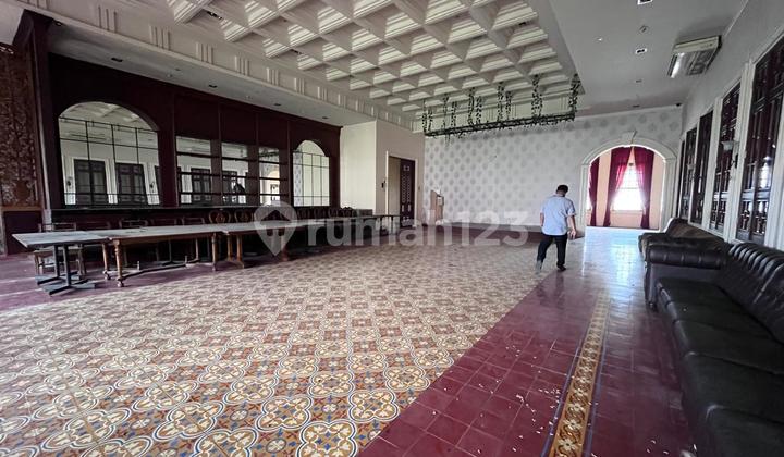 For Sale Building Suitable for Trendy Cafe or Restaurant 2