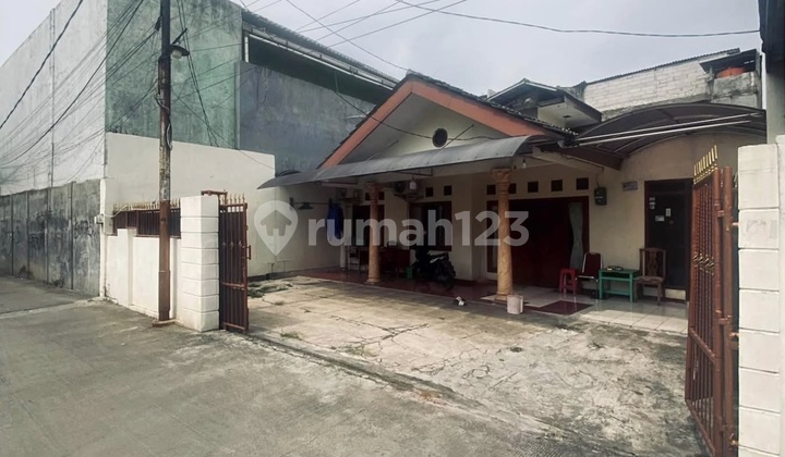 Rumah Strategis Pertengahan Jakarta dan Bekasi, Bebas Banjir