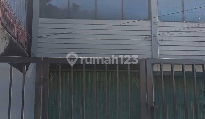 Ruko 3 Lantai Strategis Dekat Daan Mogot - Cocok untuk Usaha & Investasi