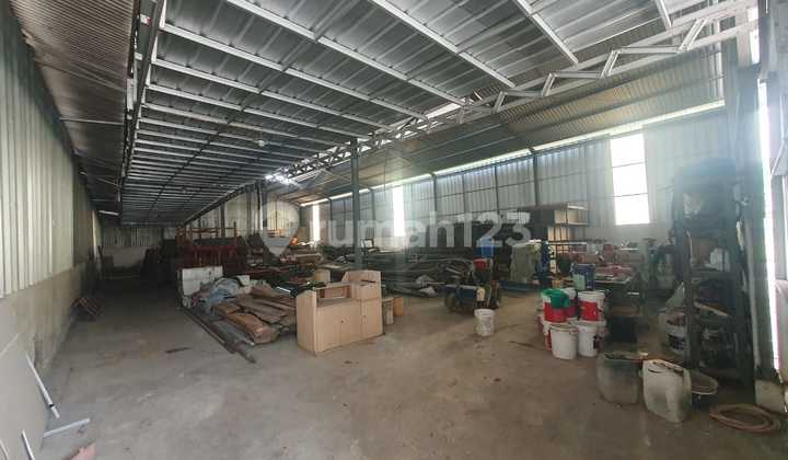 Warehouse for Rent, Legok