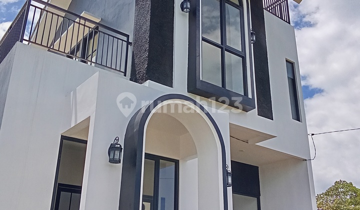 2-Story House Citylight View Malang City 2