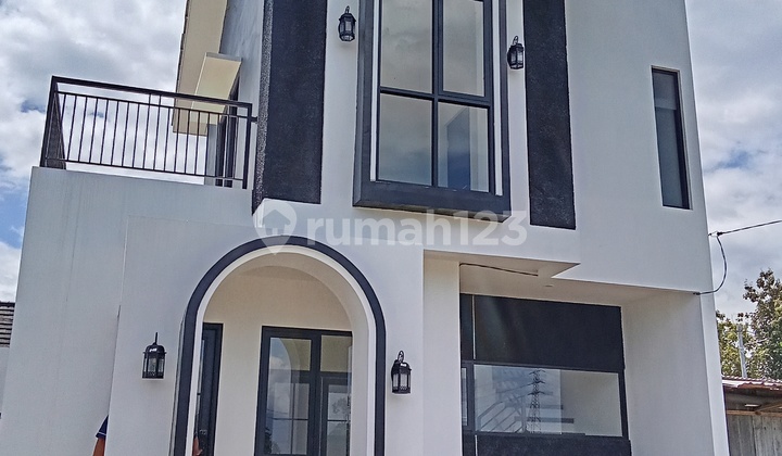 Rumah 2 Lantai View.citylight Kota Malang