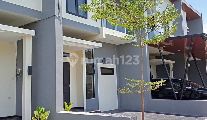 Luxury 2-Story House Ready Stock Strategic Malang City