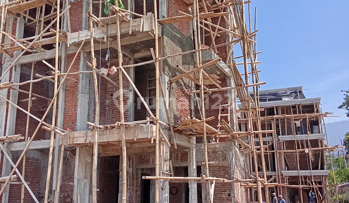 Ready Luxury 3-Storey House, 500M from UIN Campus 3 (Medical Faculty) 2