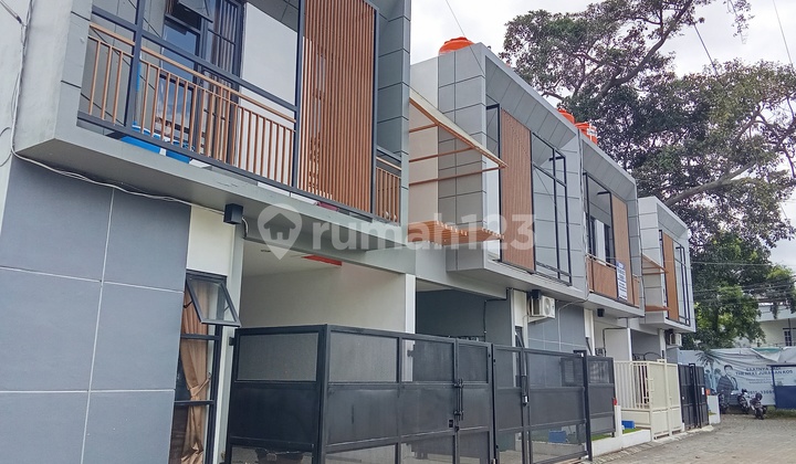 Rukost Murah Dean Pintu Masuk Kampus Umm Malang