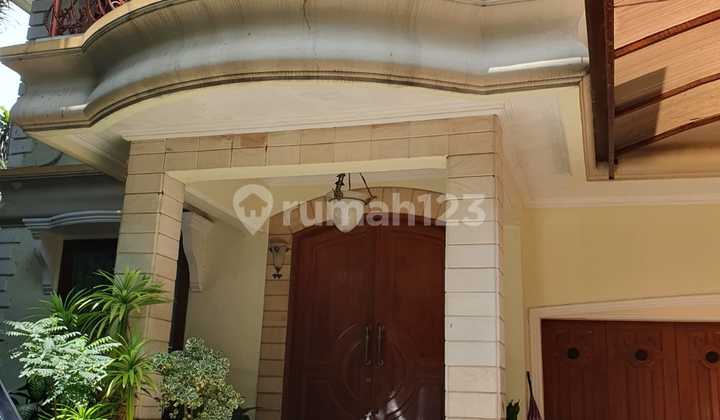 Rumah Besar Rumah Besar