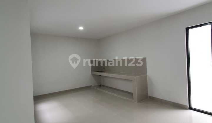 Rumah. Baru Giriloka. BSD 2