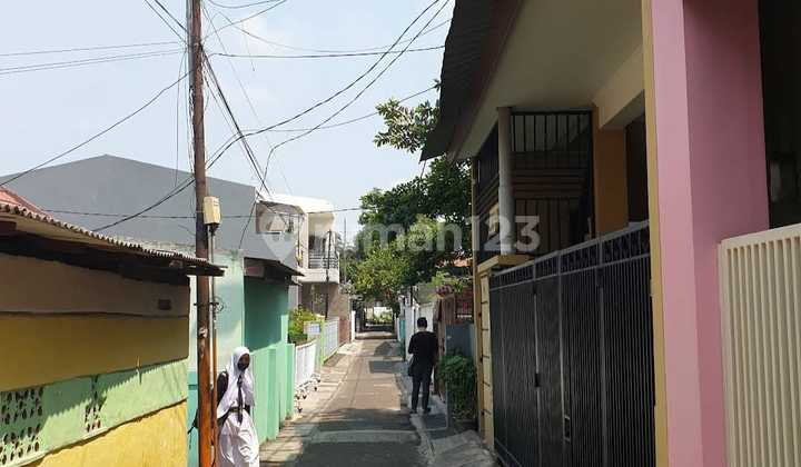 For Sale 2-Story House Plus 12-Door Boarding House on Jln Cipinang, Jakarta