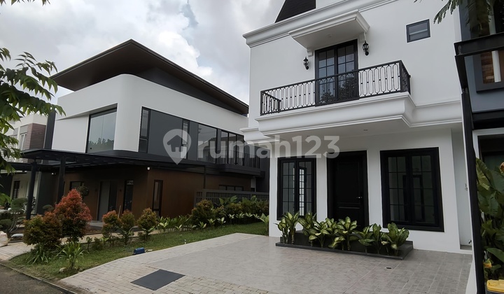 Dijual Rumah Baru American Classic Design Hoek Badan - 3 Lantai The Icon - BSD City
