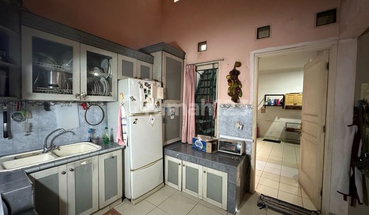 For Sale 2-Story Hook House in Puspitaloka BSD, Lengkong Gudang. Serpong 2