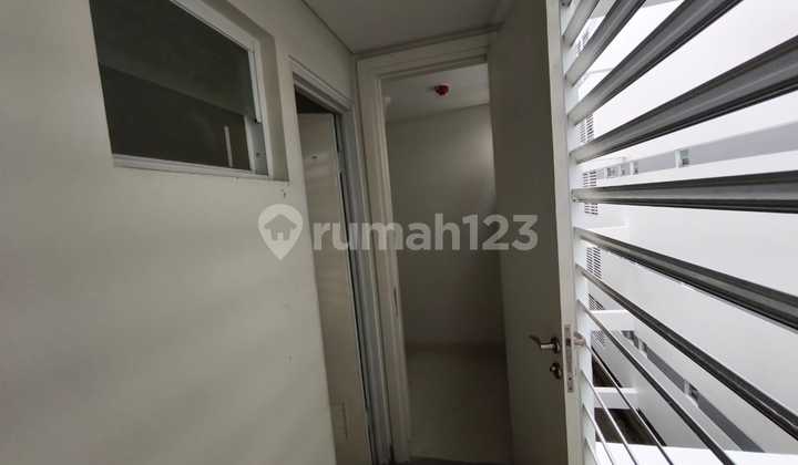 For Sale 2 BR Furnished Low Rise Apartment at The Spring Rainbow Condovilla, Summarecon Serpong 2