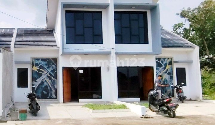 Dijual Rumah 1 1/2 Lantai. SHM