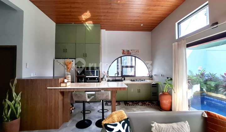 2-Story Villa Style House in Jimbaran