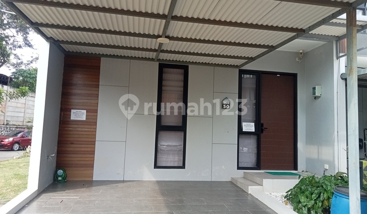 Dijual Rumah Asri Posisi Hoek Dikluster Premium Kotawisata