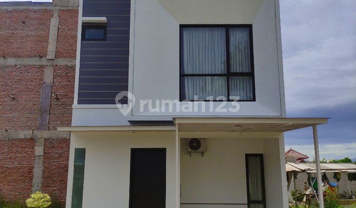 Enjoy Modern Living in a Luxury Cluster with Swimming Pools & Gardens