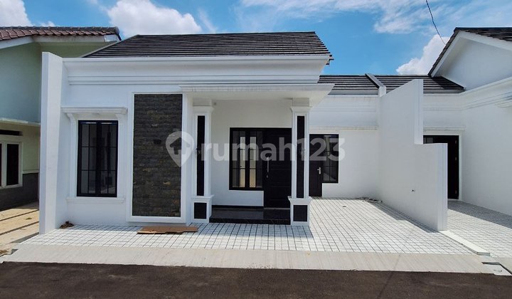 New 2-Story Minimalist Modern House - Comfortable Environment