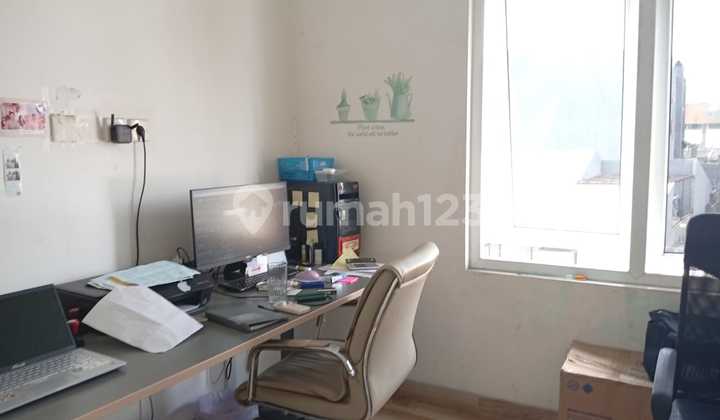 Butuh Uang Rumah Strategis Swasembada 3 Lantai Full Bangunan Jakarta Utara 2