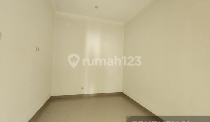 For Sale Sunrise Garden House Ready 3 Units Facing North 2