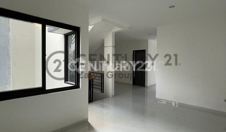 For Sale Modern Brand New House Strategic Location in Kalibata, South Jakarta 2
