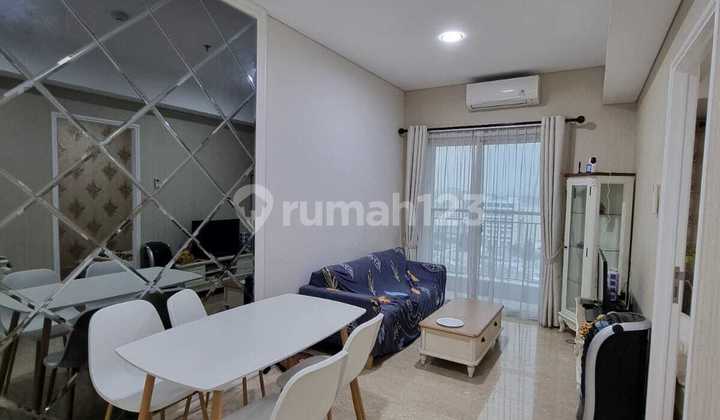 Comfortable Residence 5th Floor Apartment with City View, West Medan Swimming Pool