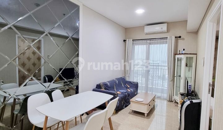 Comfortable Residence 5th Floor Apartment with City View, West Medan Swimming Pool