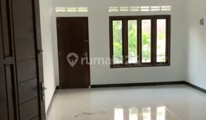 Two-Story Commercial and Strategic Shop House in the Center of Tegal City 2