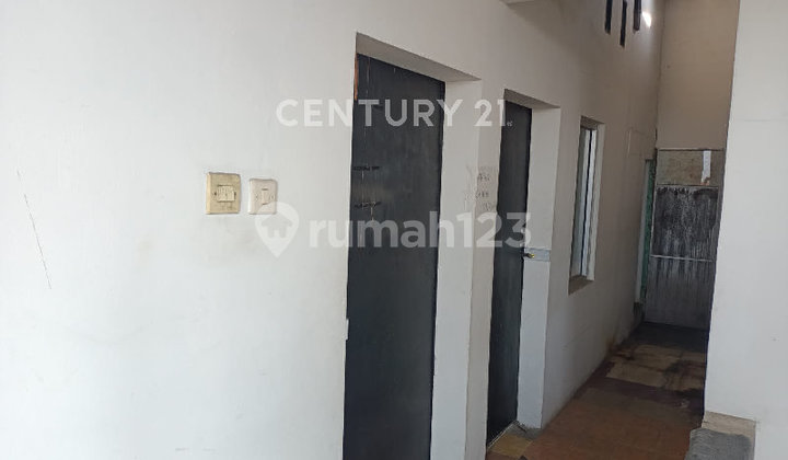 4-Storey Shop House in a Strategic Location in Tegal City 2