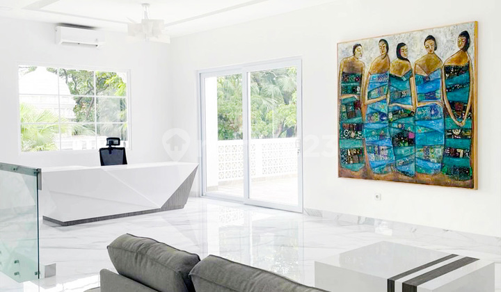 Fully Furnished Modern Luxury House Cluster Emerald Lippo Cikarang