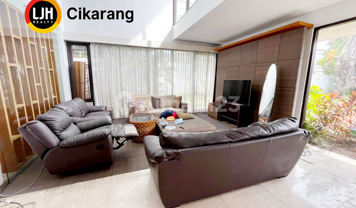 Rumah Luas Harga Menarik Vassa Lake Jarang Ada di Lippo Cikarang 2