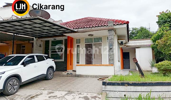 Rumah Hook dengan 4+1 KT di Taman Lembah Hijau Lippo Cikarang 1