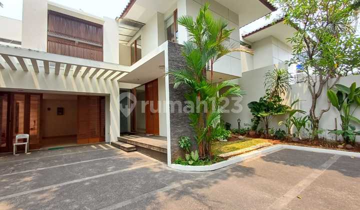 For Sale Rumah Tropical Garden Mininalis Lokasi Nyaman dan Asri Dekat Kemang Raya Area Kemang Jakarta Selatan