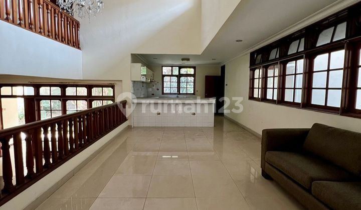 For Sale Old House Good Location Near JIS School and Golf Hill and Pondok Indah Mall South Jakarta