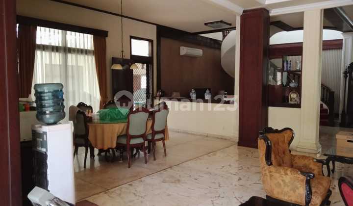 For Sale Rumah Lama Harga Dibawah NJOP Area Komersil Lokasi Strategis bisa Multifungsi dan bisa Buat Showroom atau Bengkel atau Klinik atau Gedung atau Resto atau Cafe atau Supermarket Area Hj Nawi Cipete Kebayoran Baru Jakarta Selatan 2