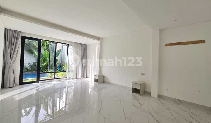 For Rent Beautiful Modern Minimalist House Near Headquarters, Embassy, and Senopati Kebayoran Baru Office Area, South Jakarta 2