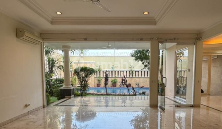 For Sale Rumah Mewah Modern Cantik Lokasi Tenang Asri Dekat Bukit Golf dan Mall Pondok Indah Jakarta Selatan 2