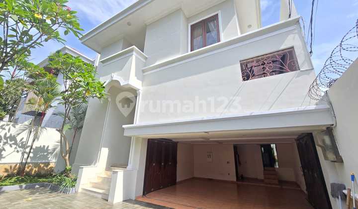 For Rent Beautiful Modern Minimalist House Near Kemang Raya Area, Kemang, South Jakarta