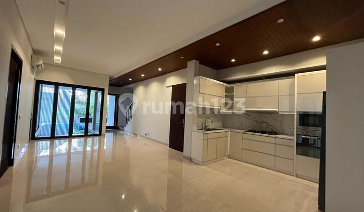 For Rent Modern Minimalist House Inside Townhouse Near MRT and Cipete Area Cilandak South Jakarta 2