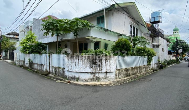 For Sale, Cheapest House 2 Floors Land Title, Land Calculation in Rawamangun, East Jakarta 2