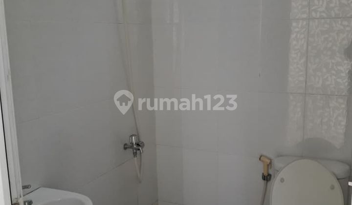 For rent.house.in.canary.the.spring@Gading.serpong Tangerang 2