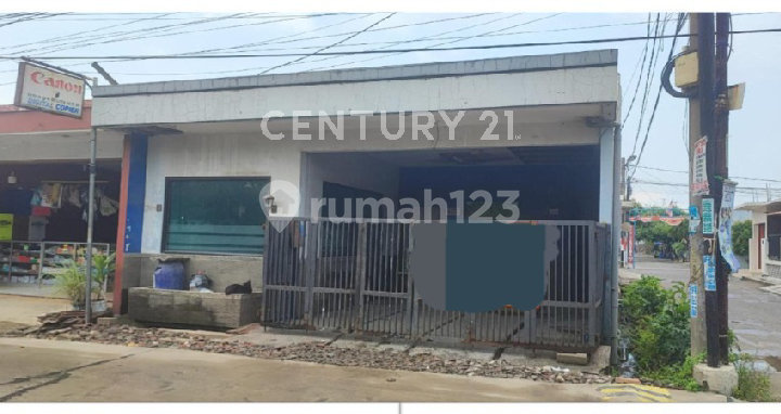 Residential House Suitable for Commercial Use in Duri Kosambi Housing Complex