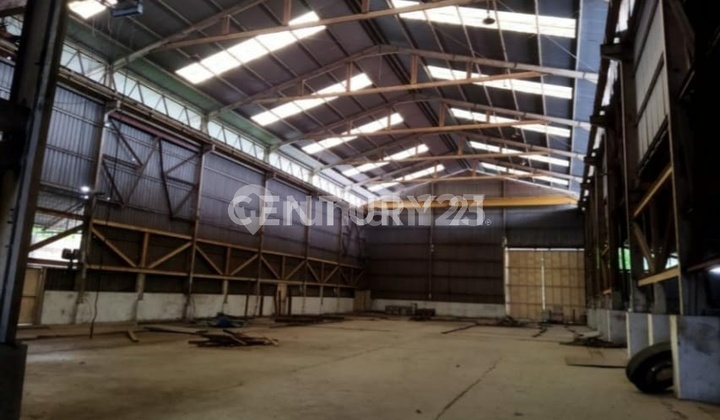 Warehouse in Ancol, Strategically Located Near Toll Road and Main Road