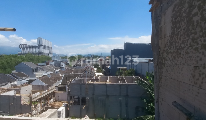 Passive Income Hundreds of Millions Per Year SHM On Hand Premium Boarding House For Sale 5 Minutes to Brawijaya University Malang 2