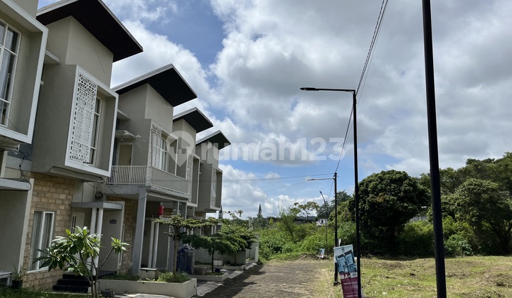 Villa Location Batu Stratis Near Tourist Spots