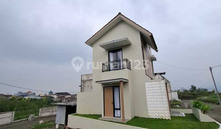 Villa Siap Huni untuk Keluarga Kota Batu Eklusif