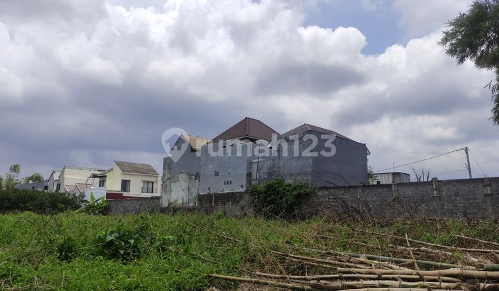 Strategic Land in an Elite Residential Environment - Ideal for Building Your Dream Home