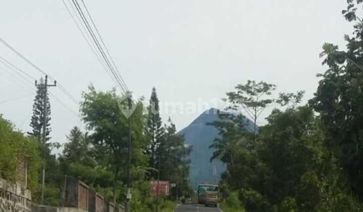 Strategic Garden House in the Kaliurang Tourist Area