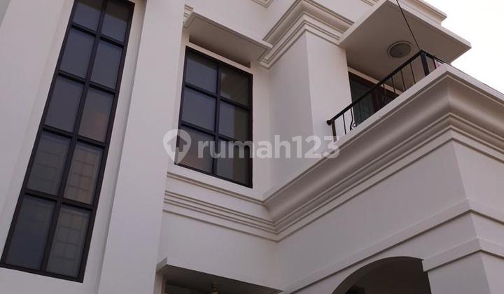 New Renovated House Strategic Near MRT Station Lebak Bulus