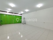 Premium Shop House in the Heart of Yogyakarta City, Strategic Location with Super Busy Access, Semaki, Umbulharjo, Yogyakarta. 2